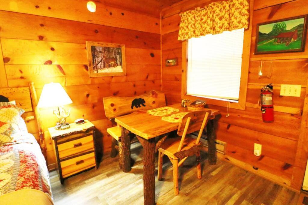 Alpine Mountain Sweetheart Cabin Jacuzzi #8 Helen Bagian luar foto